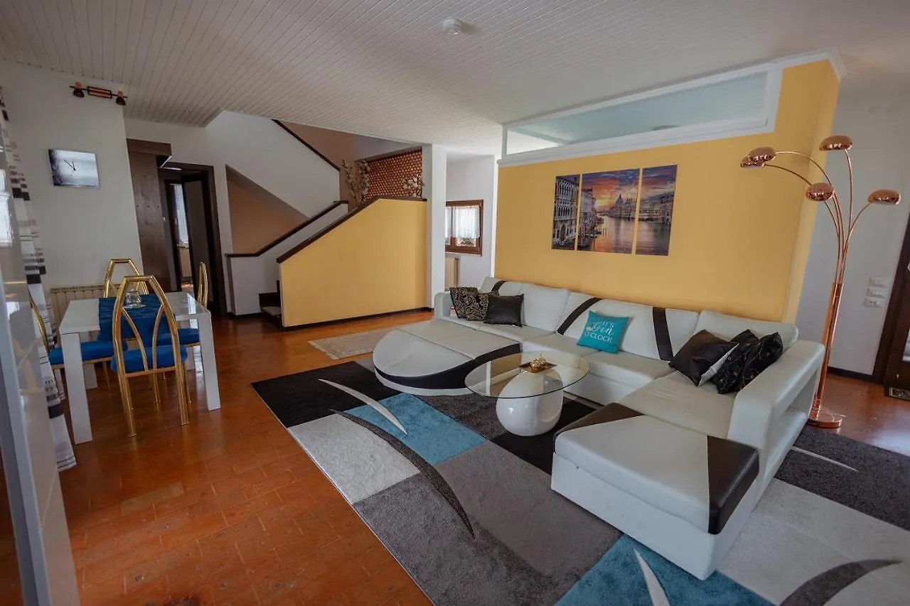 Villa Lucia Albarella Island